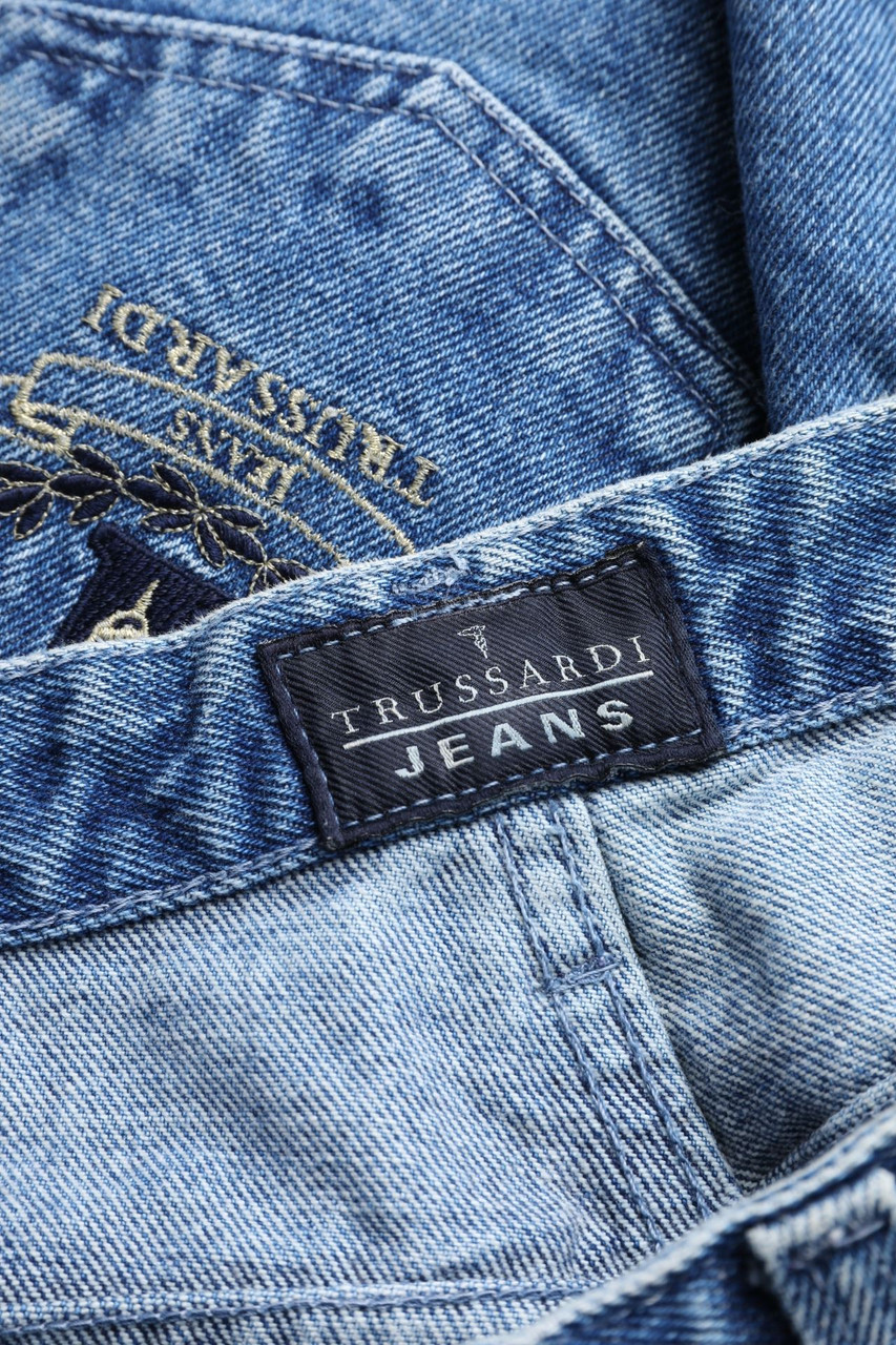 ☆20%割引☆TRUSSARDI JEANS ホワイト　トレーナー　48 TRUSSARDI JEANS - Vintage-Mom-Jeans with Logo Patch - W31