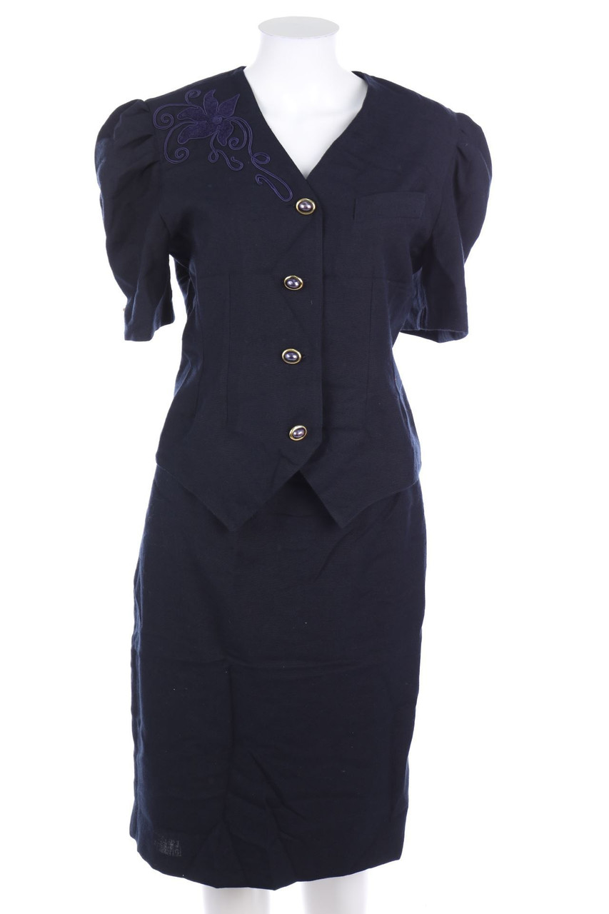 VINTAGE - Kostüm mit Stickereien - D 40