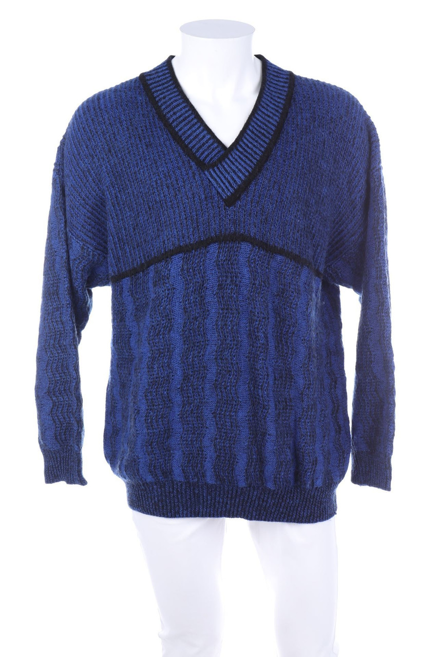 VINTAGE - V-Neck Pullover with Stripes - 52