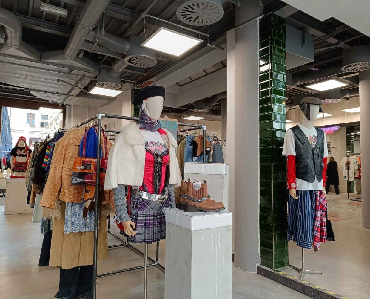 Picture of the Vintage Revivals Store in Leipzig