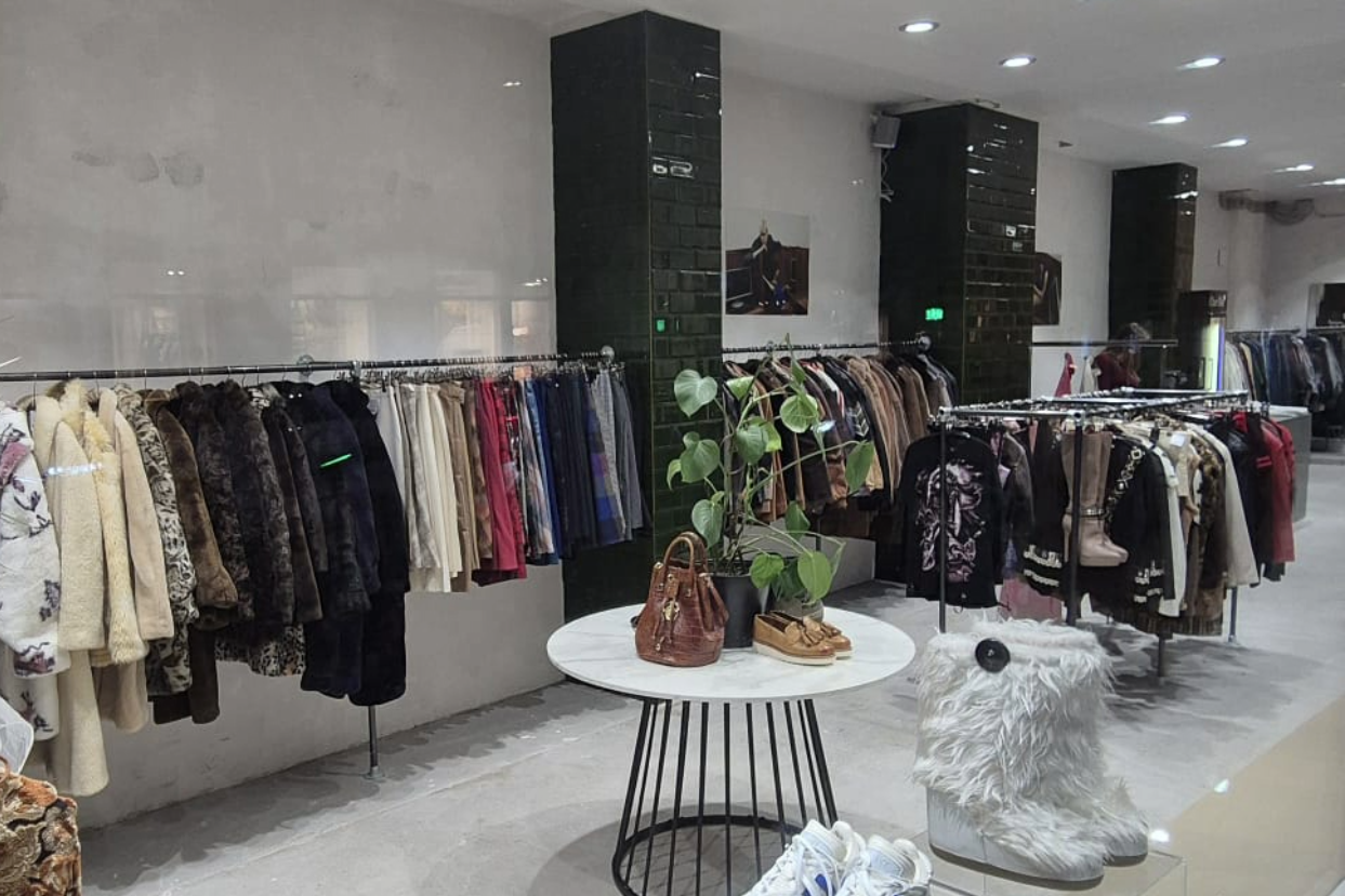 Vintage Revivals contemporary secondhand store Munich